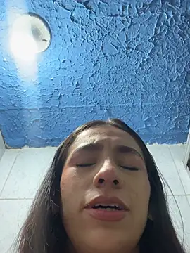 lunaluxury22 online show from March 2026 01:04:02 PM