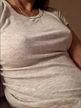 Snapshot of AbidingAuspices chatting on January 2026 02:25:01 AM AbidingAuspices online show from January 2026 02:25:01 AM