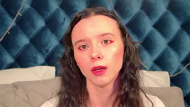 Snapshot of ArinaKubrick chatting on January 2026 04:10:01 PM ArinaKubrick online show from January 2026 04:10:01 PM