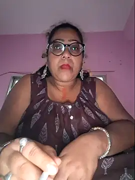Snapshot of MISTI_KOLK chatting on July 2026 10:41:01 AM MISTI KOLK online show from July 2026 10:41:01 AM