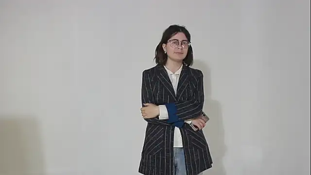 RavenViola online show from April 2026 09:23:01 AM