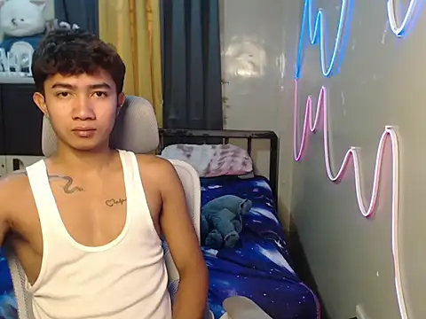 Ur hottestjonny online show from June 2026 12:58:01 AM