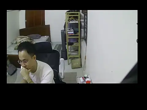 Snapshot of battman4488 chatting on December 2025 11:04:02 AM battman4488 online show from December 2025 11:04:02 AM