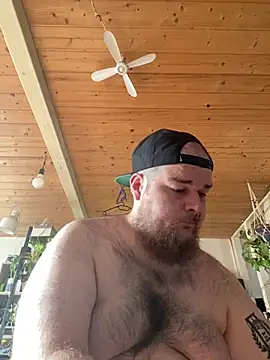 Snapshot of YoursxTruly chatting on February 2026 12:48:02 PM YoursxTruly online show from February 2026 12:48:02 PM