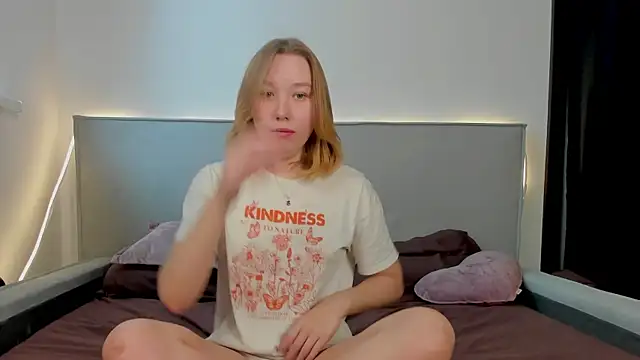 Agatha Mayson online show from February 2026 07:09:02 AM