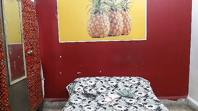 Lovelycouple25 online show from April 2026 06:21:01 AM