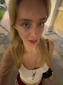 SunnyShiney online show from May 2026 06:14:01 PM