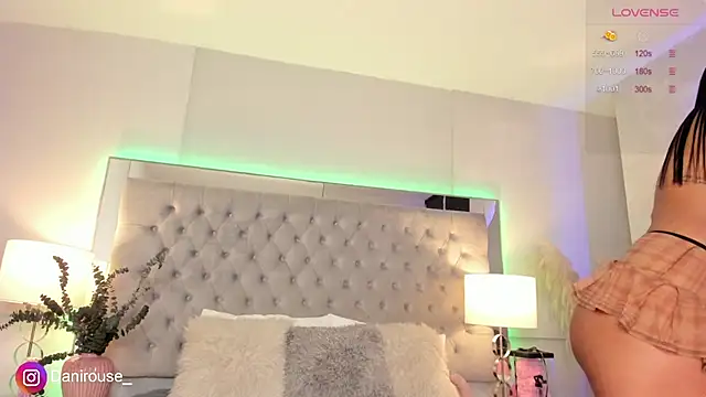 Danirouse online show from April 2026 06:03:01 AM