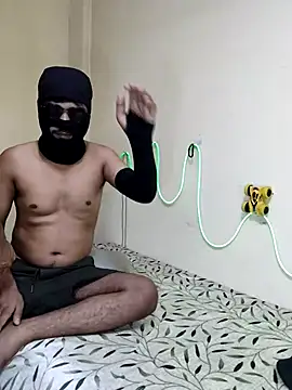 realcouple71 online show from April 2026 08:15:02 AM