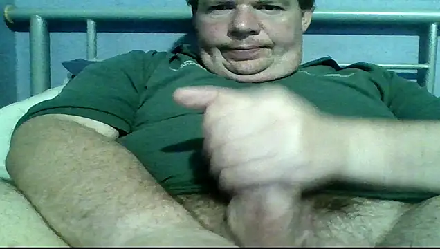 Snapshot of mrhardcock12 chatting on February 2026 01:56:01 PM mrhardcock12 online show from February 2026 01:56:01 PM