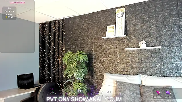 Jacky-wolf1 online show from January 2026 03:28:01 PM