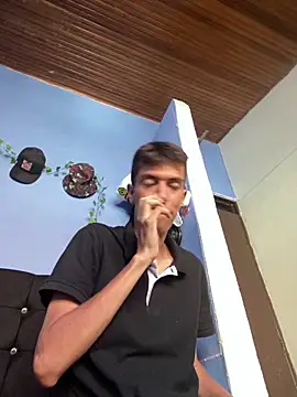 Juan Gomezz26 online show from March 2026 08:23:02 PM