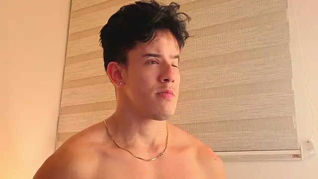 Snapshot of maxxcooper1 chatting on January 2026 06:07:02 AM maxxcooper1 online show from January 2026 06:07:02 AM