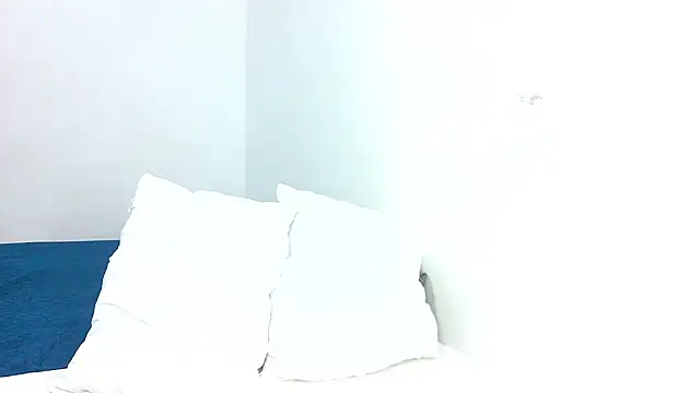 Sthefanyx2 online show from February 2026 01:12:01 AM