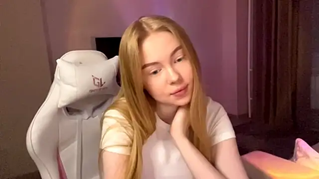 LumiSun online show from February 2026 07:12:01 PM