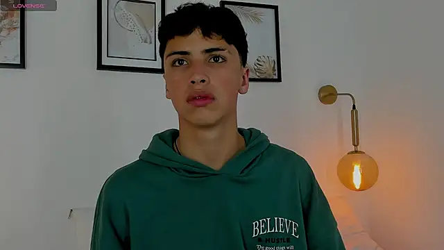 Snapshot of JoshClaarktt chatting on January 2026 03:53:01 AM JoshClaarktt online show from January 2026 03:53:01 AM