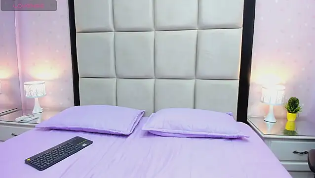 Snapshot of JulietaFerrer_ chatting on December 2025 12:56:02 PM JulietaFerrer online show from December 2025 12:56:02 PM