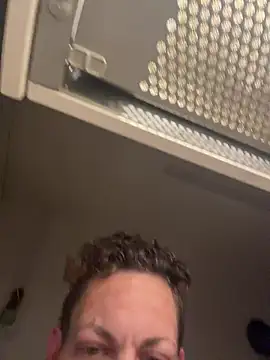 Robbigcum online show from January 2026 07:18:01 PM