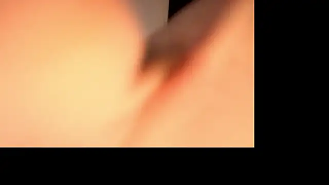 bluntbeautyxo online show from December 2025 02:22:01 PM