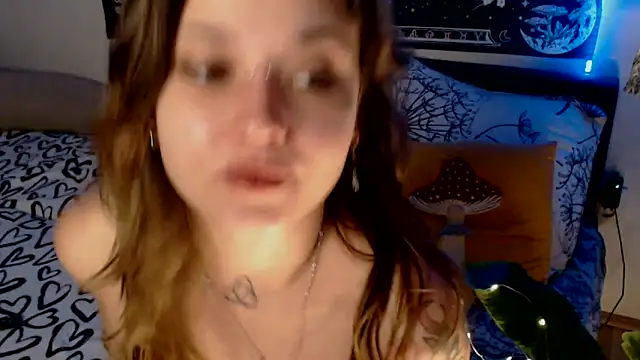 AlienforTwenty online show from February 2026 02:12:02 AM