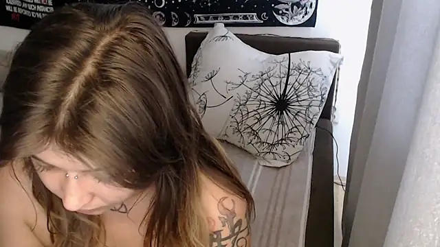 AlienforTwenty online show from July 2026 10:39:01 AM