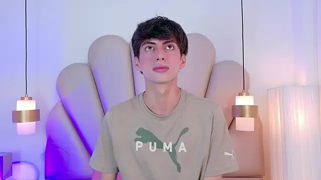 Snapshot of Martin_Williams chatting on February 2026 12:54:02 PM Martin Williams online show from February 2026 12:54:02 PM