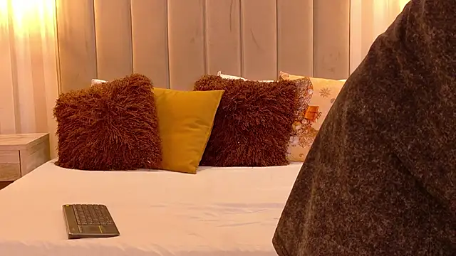 Snapshot of danielamilles chatting on January 2026 01:37:02 PM danielamilles online show from January 2026 01:37:02 PM