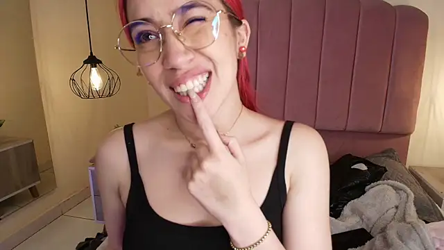 Celestee15  online show from January 2026 05:49:02 PM