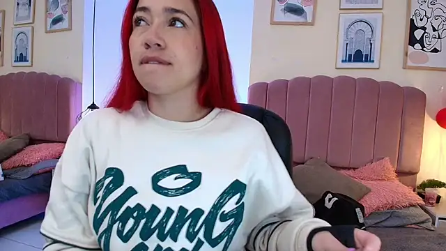 Celestee15  online show from April 2026 11:10:02 AM