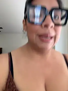 Snapshot of BettyWhispers chatting on February 2026 07:23:02 PM BettyWhispers online show from February 2026 07:23:02 PM