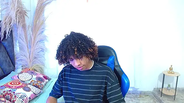 angelll18  online show from June 2026 08:48:02 PM