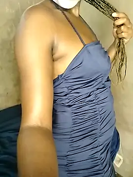 Snapshot of captainofgirl chatting on May 2026 09:03:02 AM captainofgirl online show from May 2026 09:03:02 AM