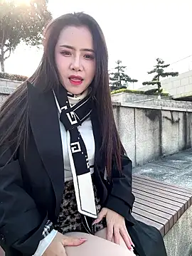 Snapshot of qingqing-ss chatting on January 2026 04:37:02 AM qingqing-ss online show from January 2026 04:37:02 AM