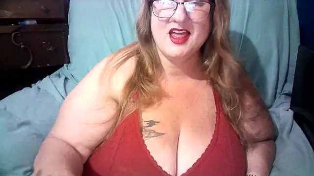 Snapshot of jade-belle chatting on June 2026 06:12:02 AM jade-belle online show from June 2026 06:12:02 AM