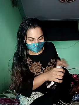 Snapshot of anzel33 chatting on December 2025 10:33:01 AM anzel33 online show from December 2025 10:33:01 AM