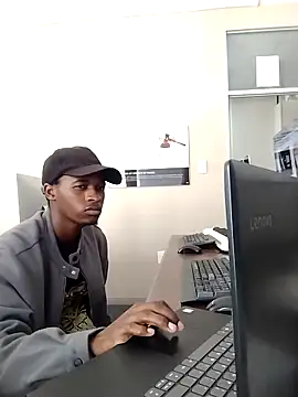 Snapshot of TheeblackDivckgiver chatting on April 2026 11:47:02 AM TheeblackDivckgiver online show from April 2026 11:47:02 AM