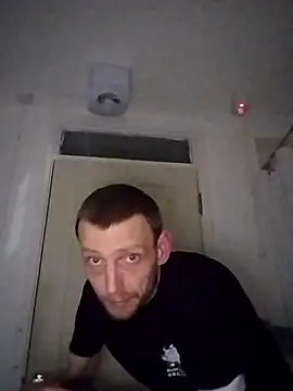 CrookedBunk3527 online show from December 2025 09:22:02 PM