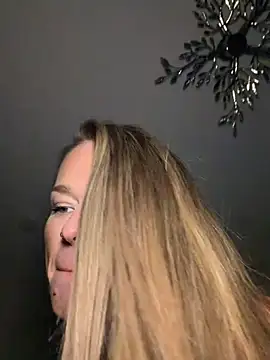 vinique99 online show from February 2026 03:23:02 AM