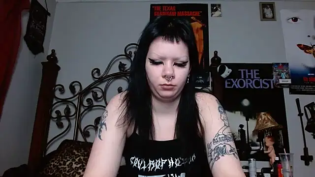 Snapshot of Bettieee_Agura chatting on February 2026 09:02:02 PM Bettieee Agura online show from February 2026 09:02:02 PM