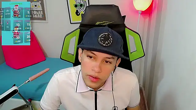 Snapshot of Luky_twink chatting on December 2025 01:02:02 AM Luky twink online show from December 2025 01:02:02 AM