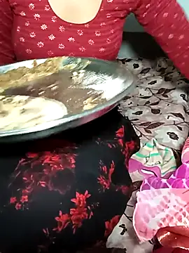 Snapshot of Pooja_Love143 chatting on March 2026 06:41:02 AM Pooja Love143 online show from March 2026 06:41:02 AM