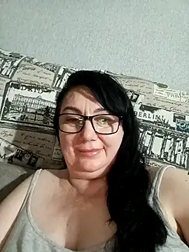 Snapshot of MariSwan222 chatting on June 2026 08:43:02 PM MariSwan222 online show from June 2026 08:43:02 PM