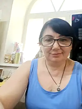 Snapshot of MariSwan222 chatting on July 2026 09:01:02 AM MariSwan222 online show from July 2026 09:01:02 AM