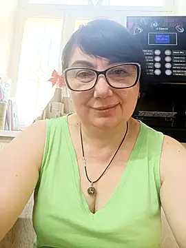 Snapshot of MariSwan222 chatting on July 2026 07:10:01 AM MariSwan222 online show from July 2026 07:10:01 AM