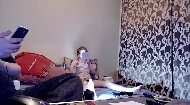 yunis32 online show from March 2025 08:31:02 PM