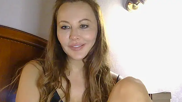 NessaMuti online show from December 2025 01:52:02 PM