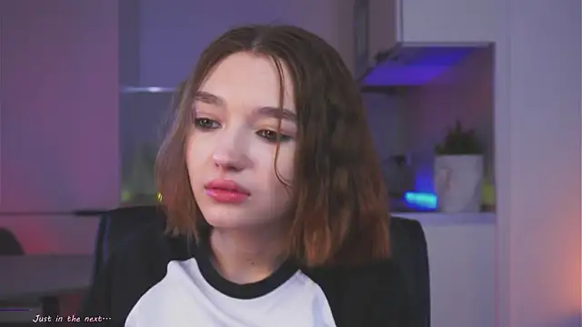 Leyla crsh online show from April 2026 05:08:02 AM