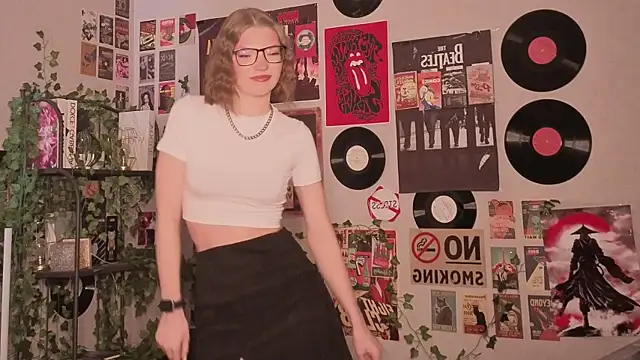 Snapshot of JeaneneWoltz chatting on January 2026 09:03:01 AM JeaneneWoltz online show from January 2026 09:03:01 AM