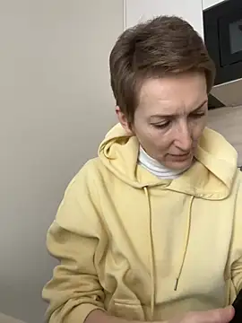 Snapshot of Sensual_Flower chatting on February 2026 07:35:02 AM Sensual Flower online show from February 2026 07:35:02 AM