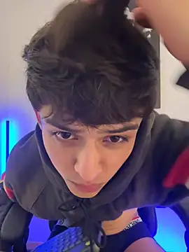 lian fooxx online show from April 2026 03:22:01 AM